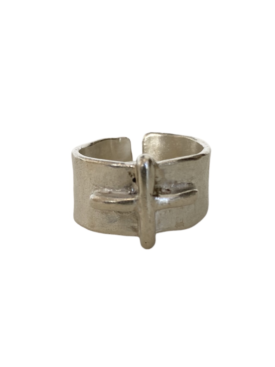 m.a＋-エムエークロス Thick Silver Stiched Cross Ring